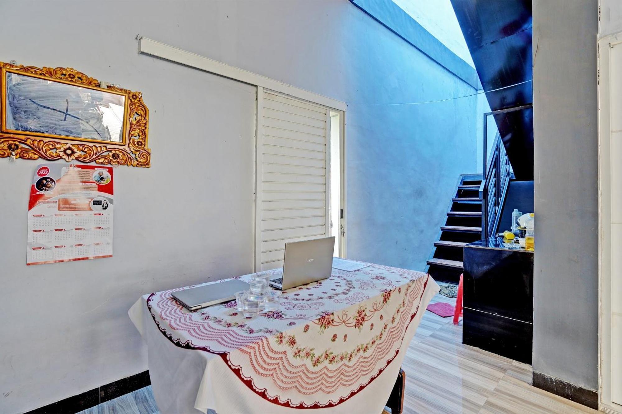 Oyo Life 91866 Paradise Ok Kost Syariah Mojokerto المظهر الخارجي الصورة